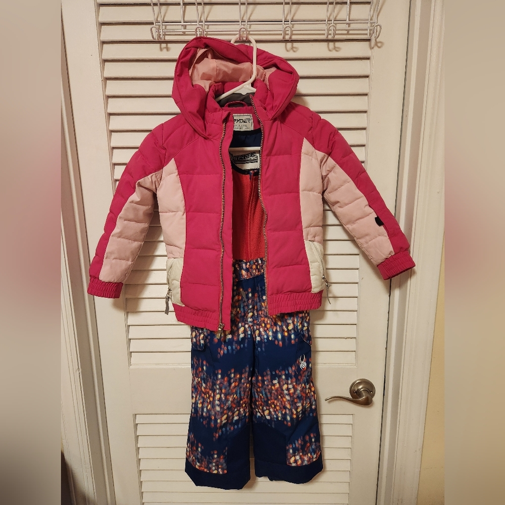 Spyder Girls' Size 4 Pink Colorblock Ski Jacket, Bib Ski Pants, And Base Layers